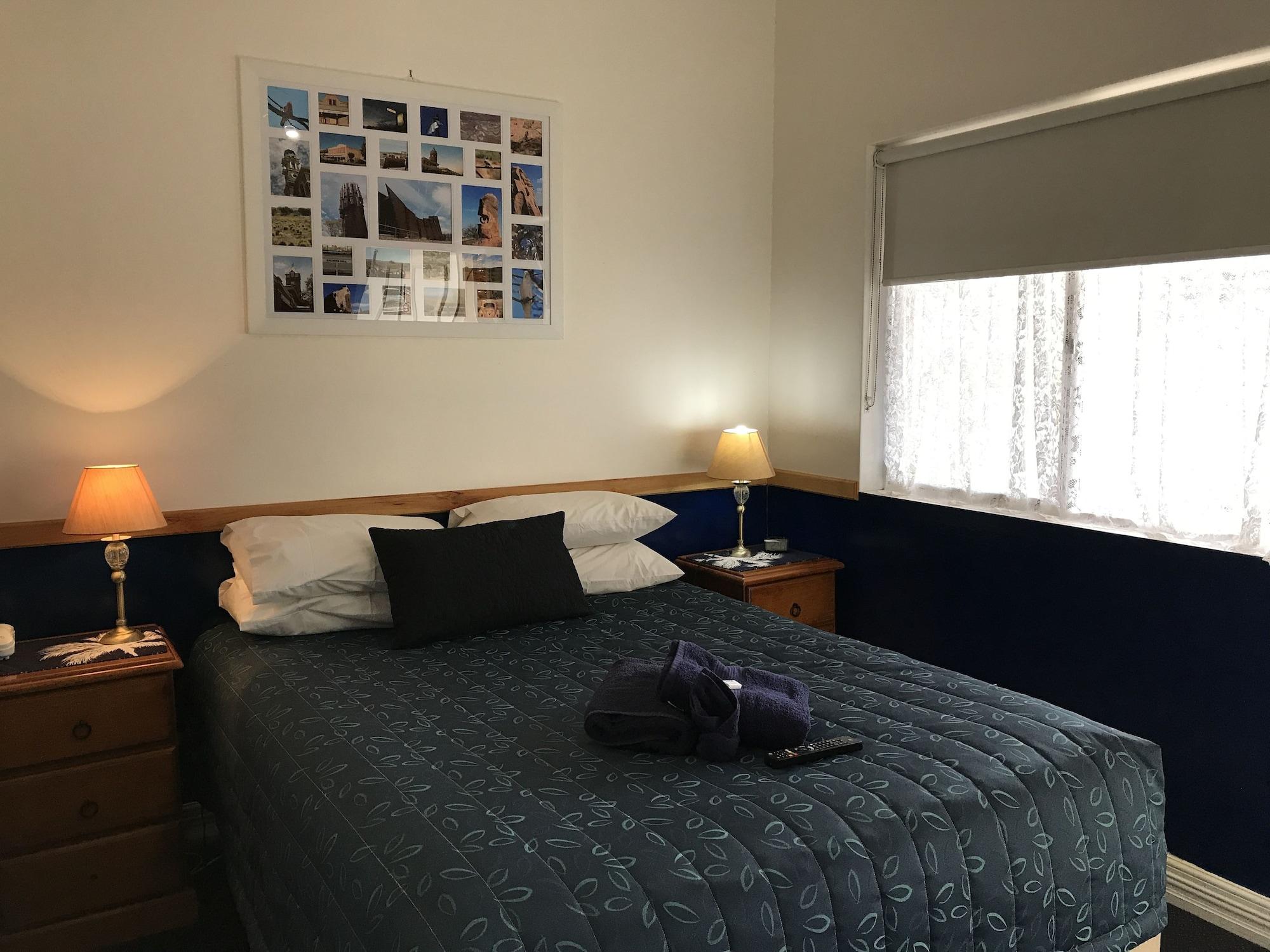 The Lodge Outback Motel Broken Hill Exteriör bild