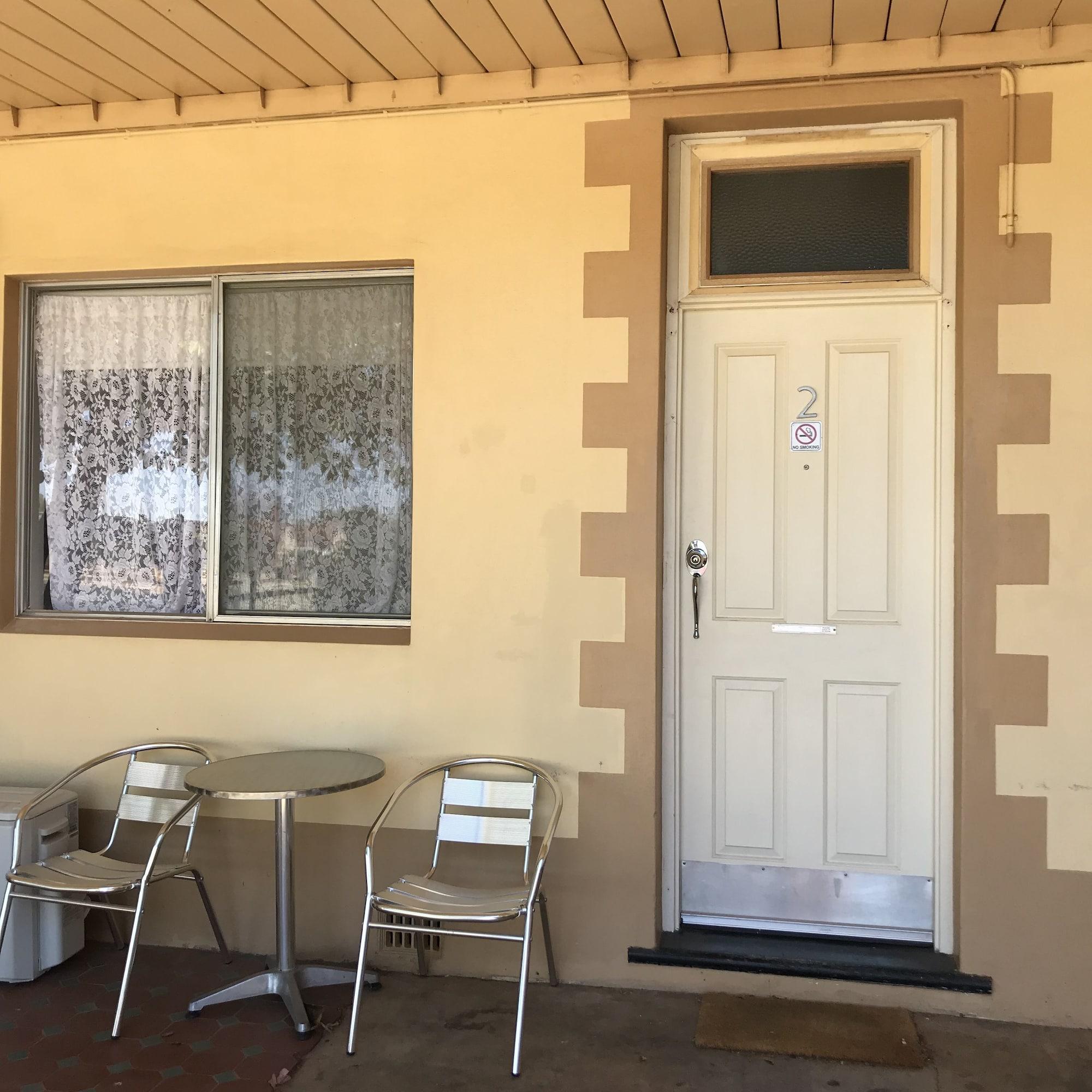 The Lodge Outback Motel Broken Hill Exteriör bild