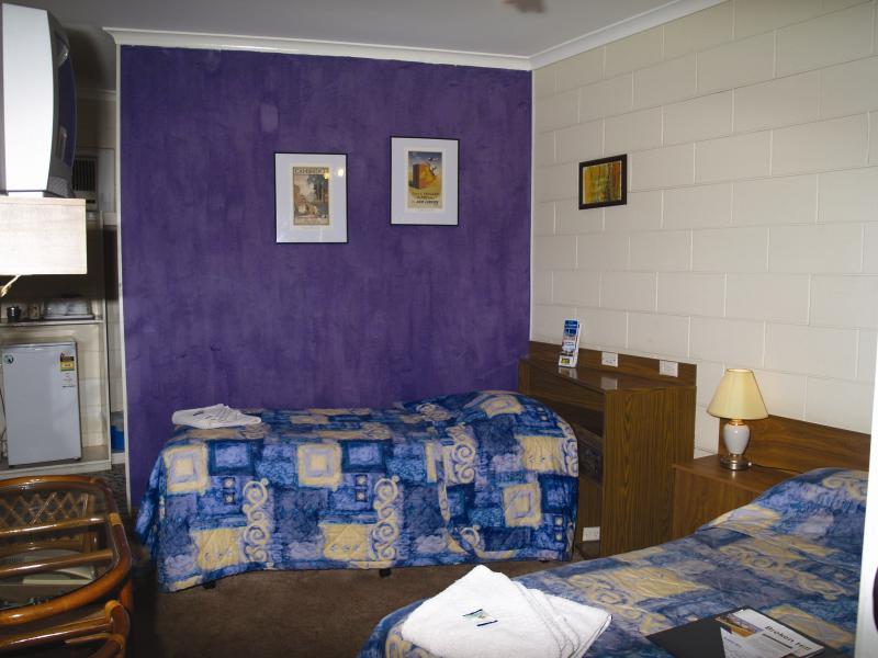 The Lodge Outback Motel Broken Hill Exteriör bild
